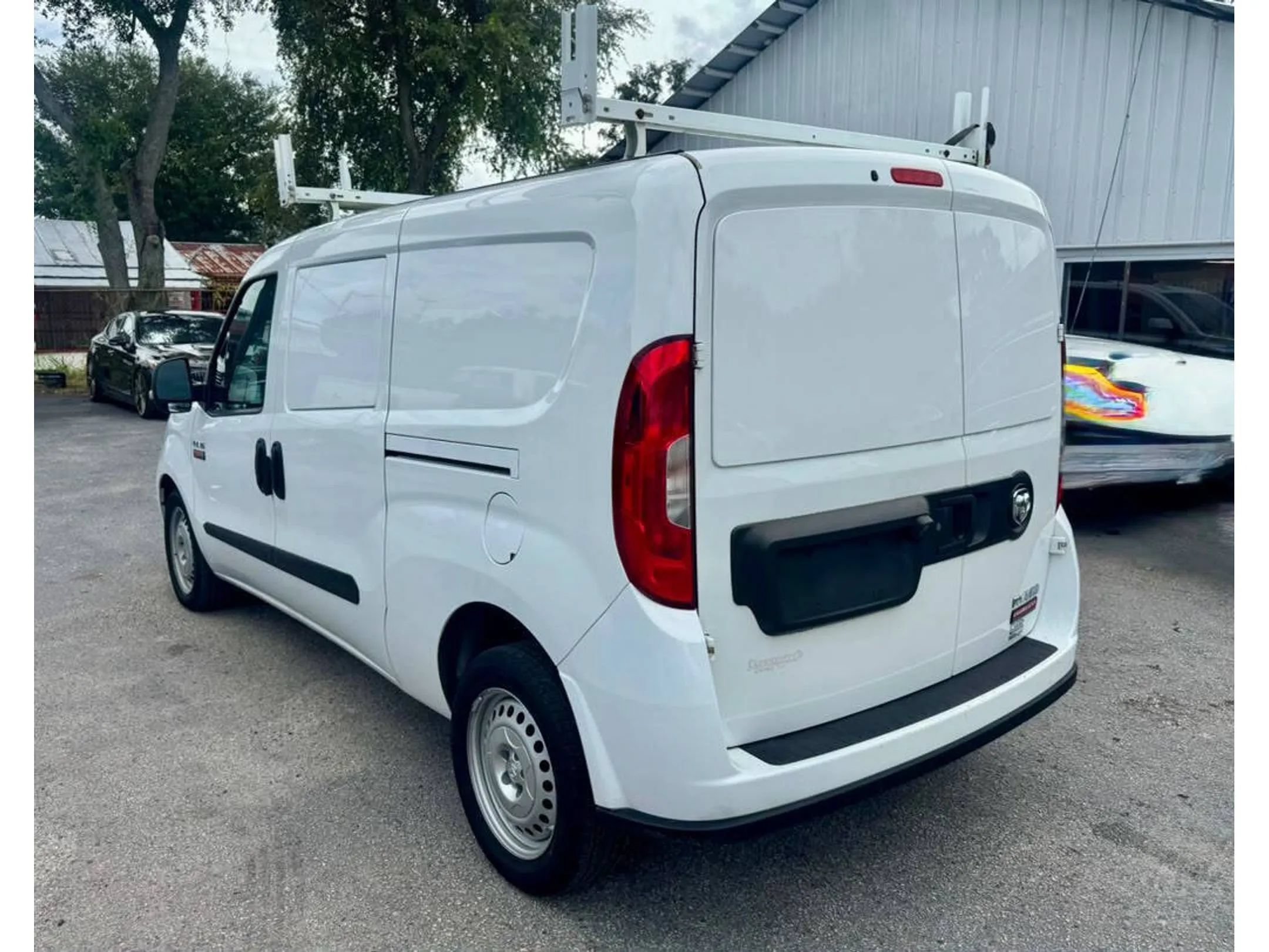 Used 2022 RAM ProMaster City Tradesman FWD image 4