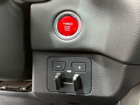 Used 2023 Toyota Tundra Limited w/ TRD Off-Road Package AWD/4WD image 28