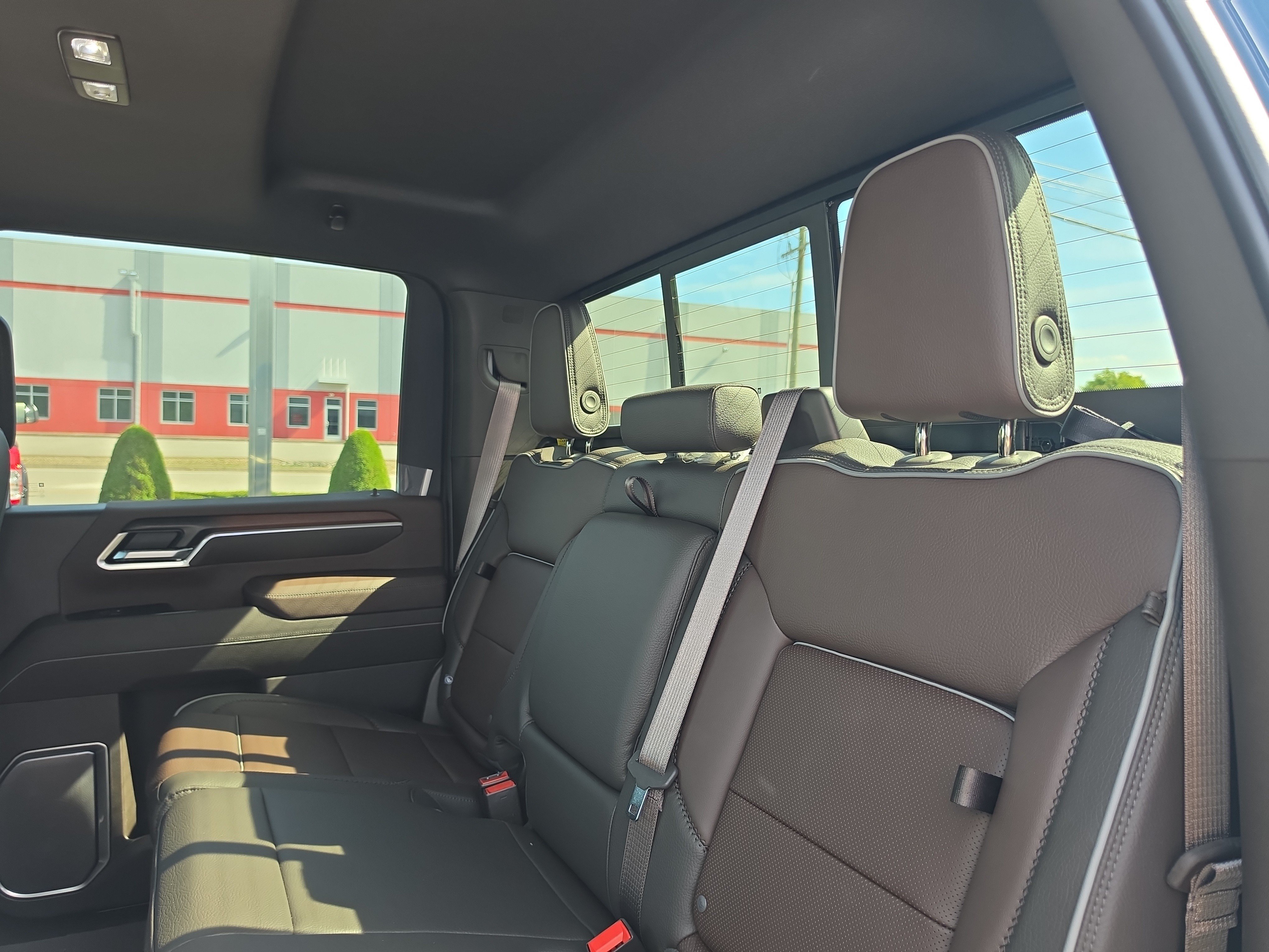 New 2026 GMC Sierra 3500 Denali w/ Denali Reserve Package AWD/4WD image 15