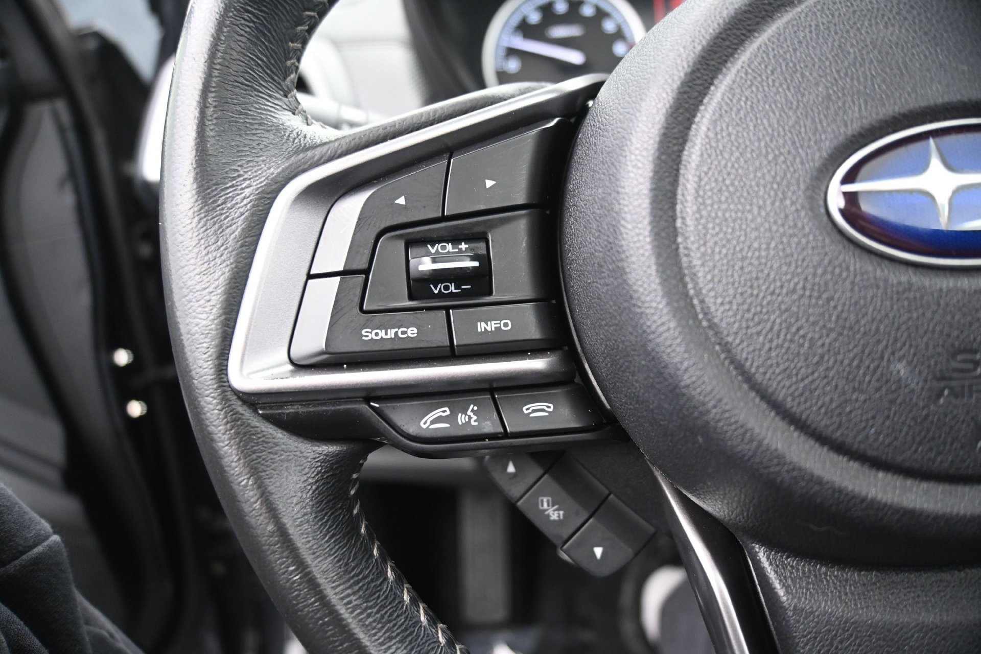 Used 2021 Subaru Forester Premium AWD/4WD image 23