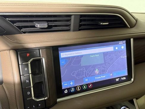 Used 2021 GMC Yukon Denali w/ Denali Ultimate Package AWD/4WD image 21