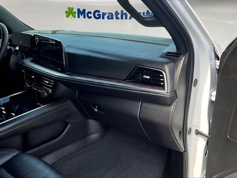 Used 2025 Chevrolet Suburban LT w/ Comfort Package image 26