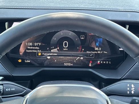 New 2025 GMC Acadia Elevation image 12