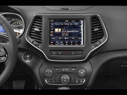 Used 2023 Jeep Cherokee Altitude Lux AWD/4WD image 67