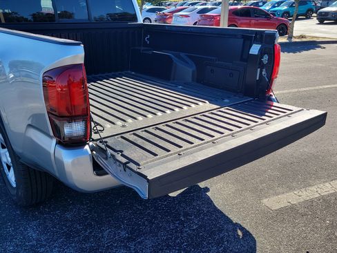 Certified 2022 Toyota Tacoma SR image 11