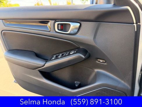 Used 2025 Honda Civic Sport image 13