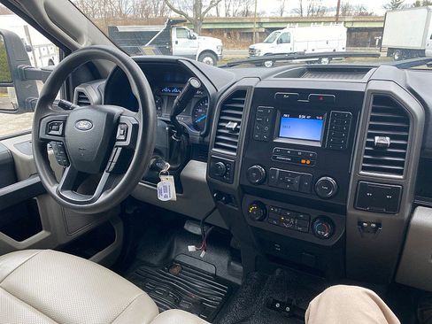 Used 2022 Ford F350 XL w/ Power Equipment Group AWD/4WD image 22