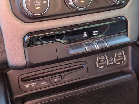 Used 2019 RAM 1500 Big Horn image 21