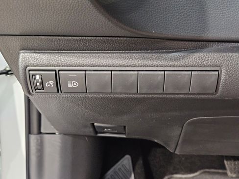 New 2026 Toyota Corolla SE FWD image 13
