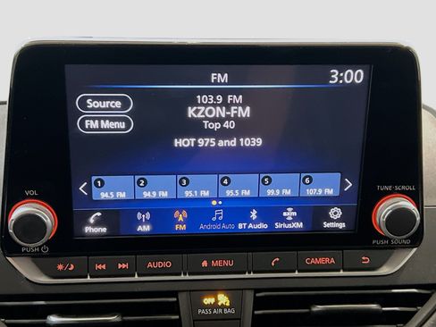Used 2022 Nissan Altima 2.5 SR FWD image 10