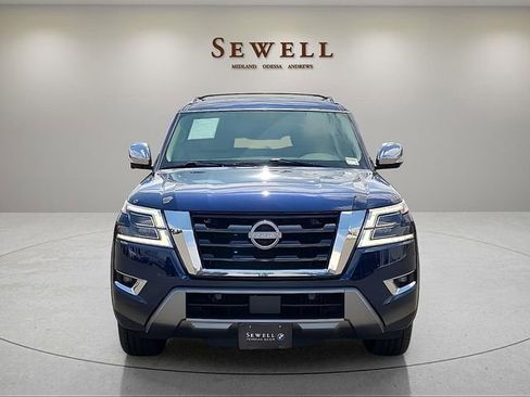Used 2023 Nissan Armada Platinum w/ Captain's Chairs Package AWD/4WD image 8