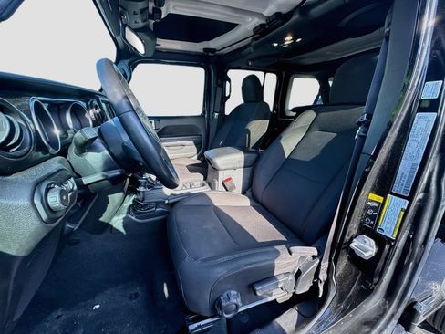 Certified 2022 Jeep Wrangler Unlimited Sport AWD/4WD image 21