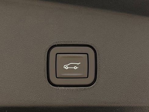 New 2026 Cadillac Lyriq Sport image 12