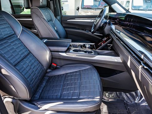 Used 2025 Cadillac Escalade V w/ LPO, Floor Liner Package image 17