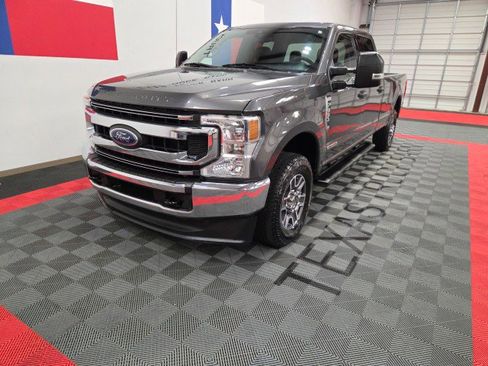 Used 2020 Ford F350 XLT image 3