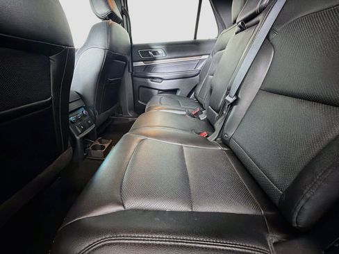 Used 2016 Ford Explorer Limited w/ Equipment Group 301A FWD image 27