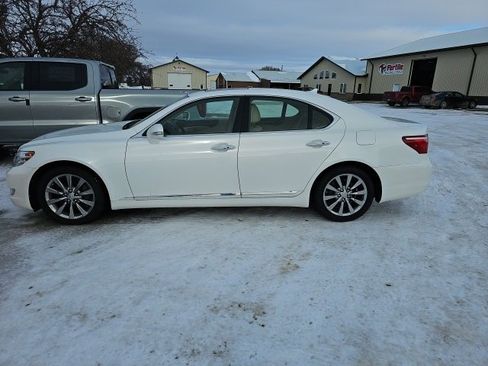 Used 2012 Lexus LS 460 AWD image 2