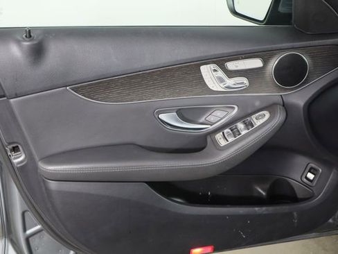 Used 2019 Mercedes-Benz C 300 Sedan image 18