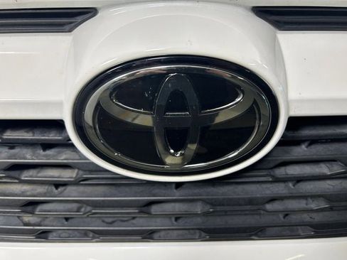 Used 2019 Toyota RAV4 XLE Premium w/ Cold Weather Package AWD/4WD image 10