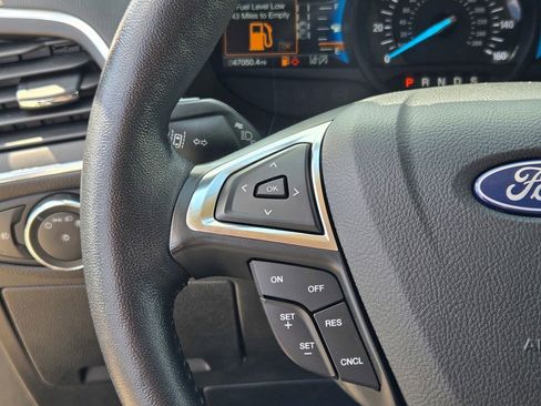 Used 2022 Ford Edge Titanium image 41