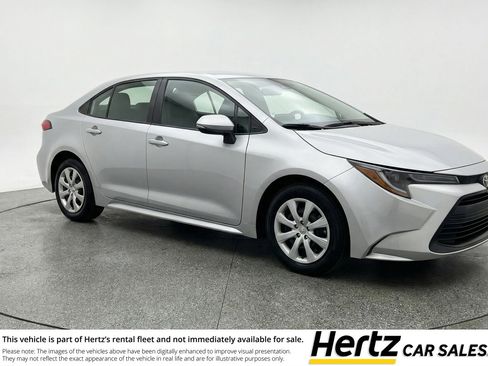 Used 2025 Toyota Corolla LE image 1