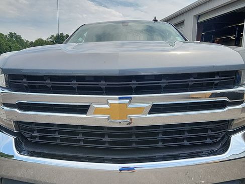 Used 2022 Chevrolet Silverado 1500 LT RWD image 11