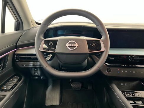 Used 2025 Nissan Murano SL AWD/4WD image 12