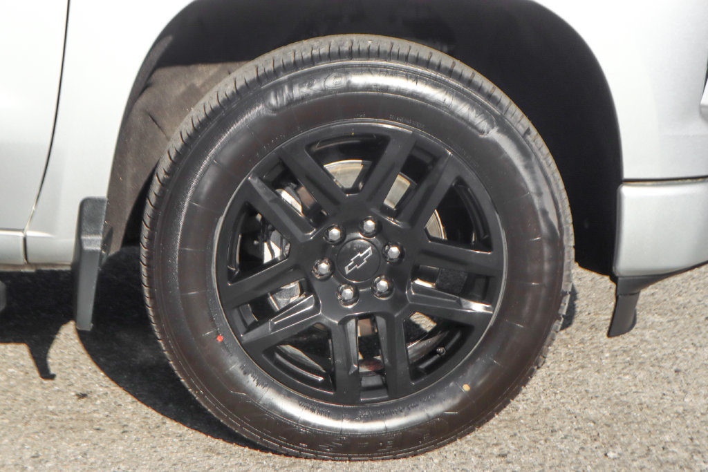 Used 2022 Chevrolet Silverado 1500 Custom w/ LPO, Dark Essentials Package AWD/4WD image 38