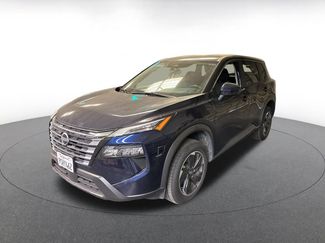 Used 2025 Nissan Rogue SV FWD video 2