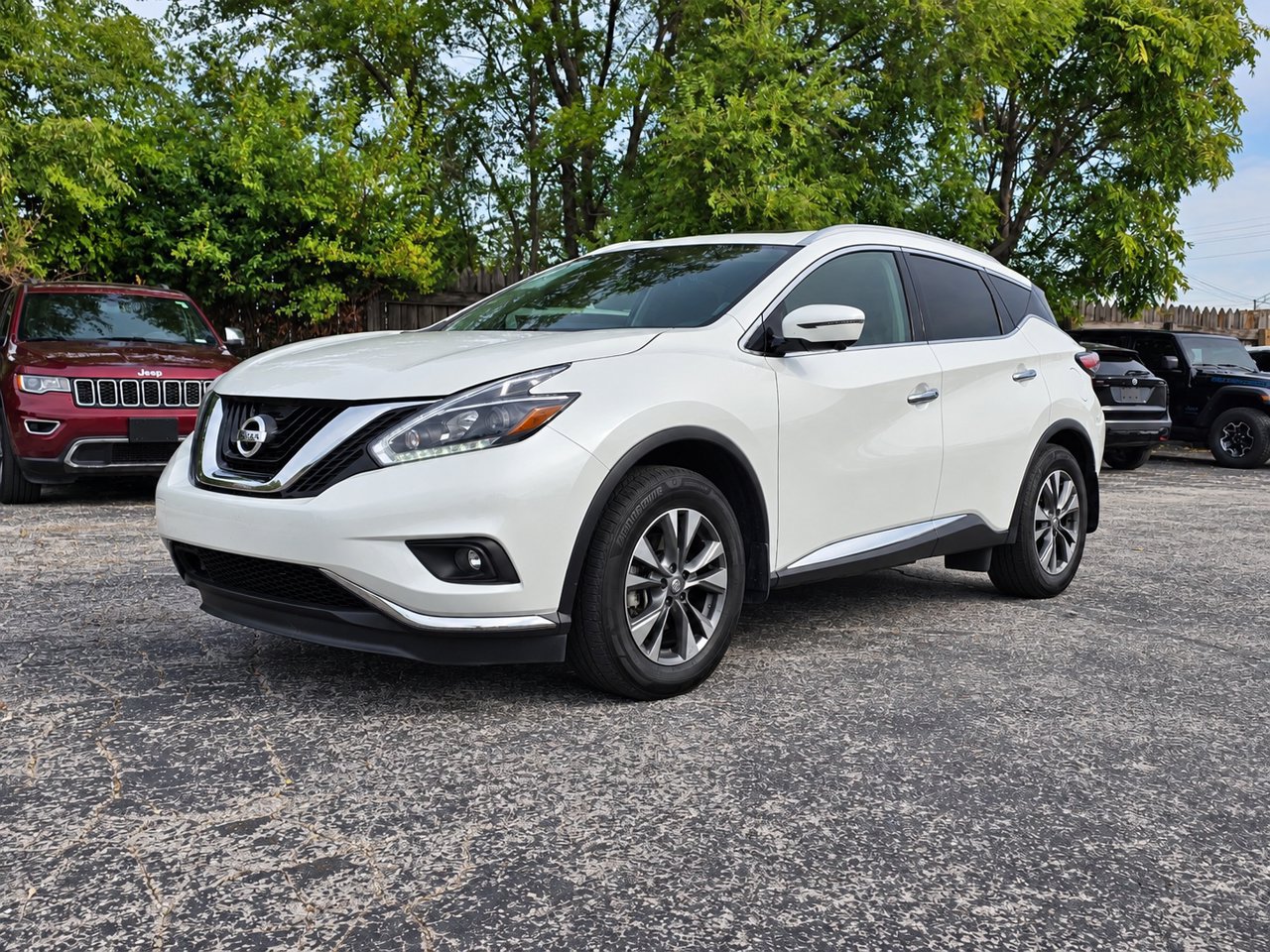 Used 2018 Nissan Murano SL w/ Moonroof Package FWD image 3