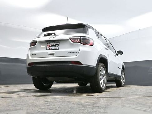 Used 2025 Jeep Compass Limited image 52