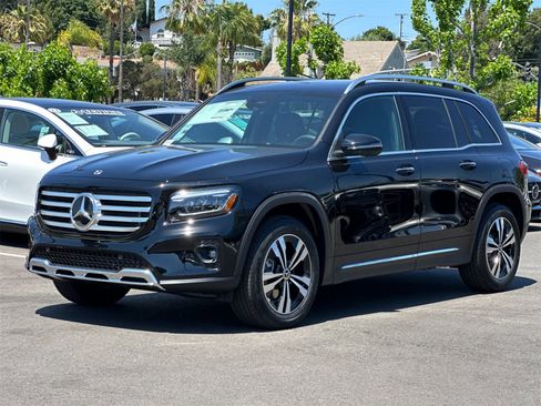 New 2025 Mercedes-Benz GLB 250 4MATIC image 7