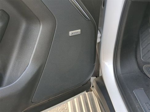 Certified 2022 GMC Yukon Denali image 28