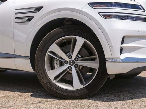 Used 2024 Genesis GV80 3.5T w/ Advanced Package image 9