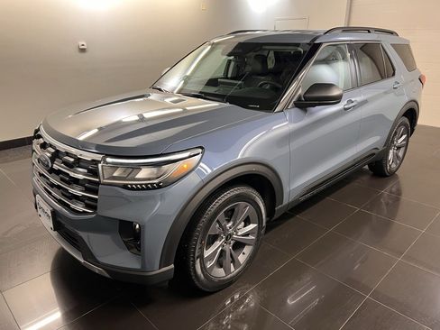 New 2026 Ford Explorer Active w/ Active Comfort Package image 4