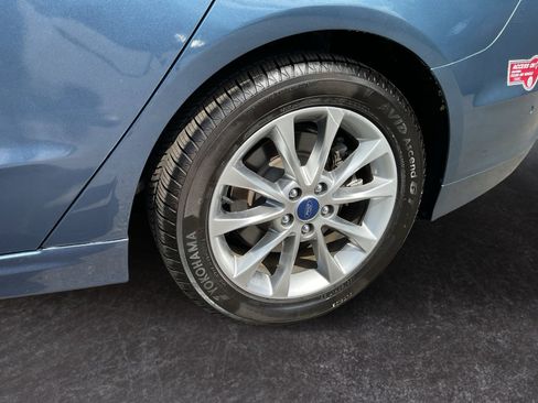 Used 2018 Ford Fusion Energi Platinum image 10