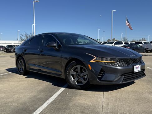 Used 2023 Kia K5 LXS image 2