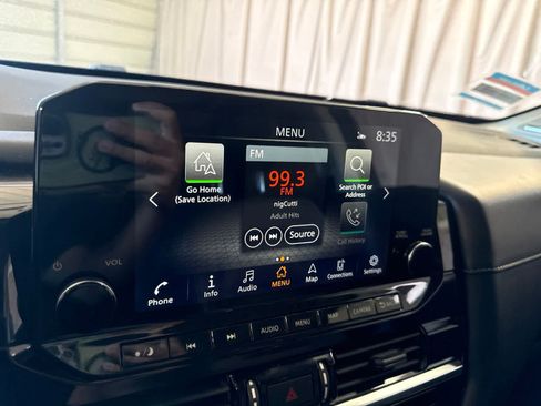 Used 2022 Nissan Pathfinder SL w/ SL Premium Package FWD image 26