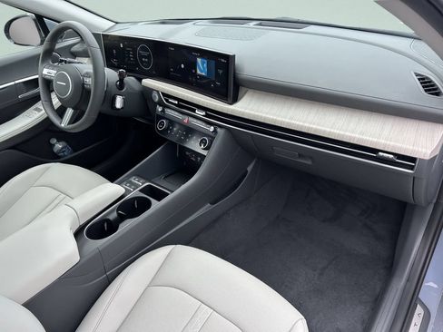 New 2026 Hyundai Sonata Limited FWD image 17