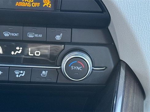 Used 2022 MAZDA CX-9 Signature image 31