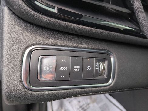 Used 2025 Buick Enclave Sport Touring FWD image 17