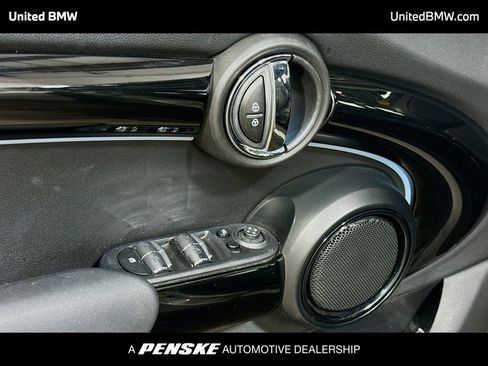 Used 2023 MINI Cooper S image 3