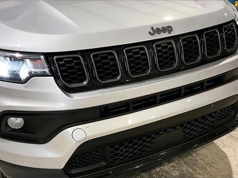 Used 2024 Jeep Compass Latitude w/ Altitude Special Edition image 25