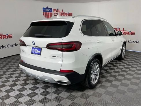 Used 2022 BMW X5 xDrive45e w/ Executive Package image 3