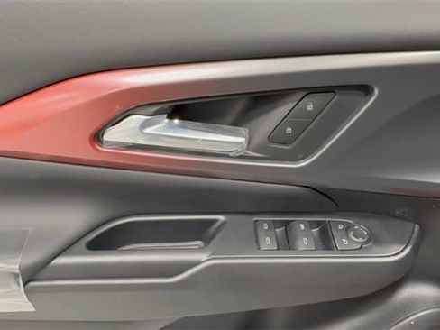 New 2026 Chevrolet Equinox EV RS image 10