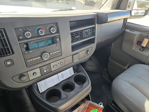New 2025 Chevrolet Express 3500 w/ Power Convenience Package image 29