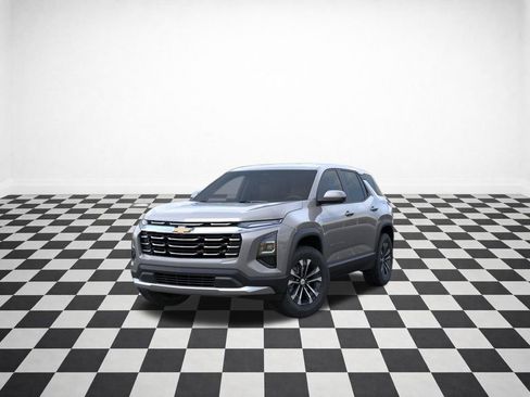New 2026 Chevrolet Equinox LT w/ Convenience Package II AWD/4WD image 8