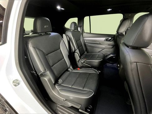 New 2026 Buick Enclave Sport Touring w/ Super Cruise Package image 10