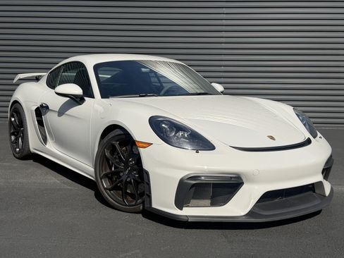 Certified 2020 Porsche 718 Cayman GT4 RWD image 7