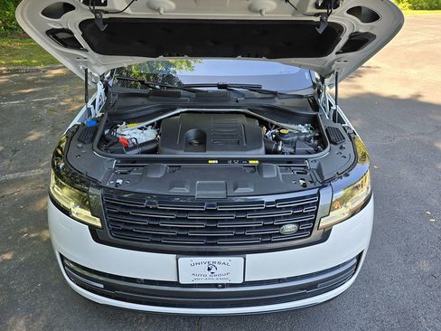 Used 2023 Land Rover Range Rover SE image 69